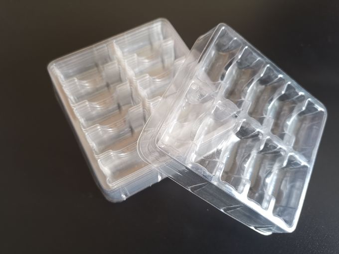 Ιατρικά μπουκάλια 2ml που συσκευάζουν τους διαφανείς δίσκους φουσκαλών PVC στο απόθεμα 1